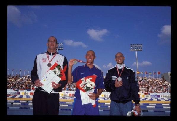 27164_10200302352955469_1284929129_n